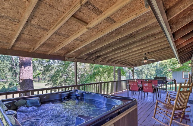 Private Riverfront Cabin with Ozark Mountain View!