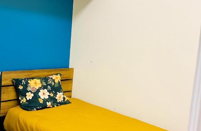 Private Room In Cambridge B8DW