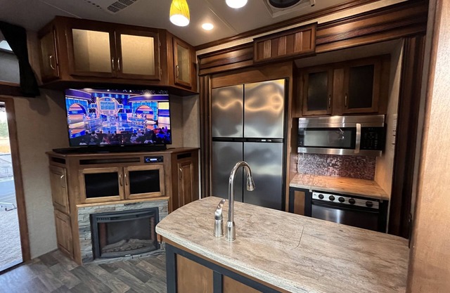 Private RV Oasis- 5 Min - Eugene Airport - 15 Min - Autzen Stadium