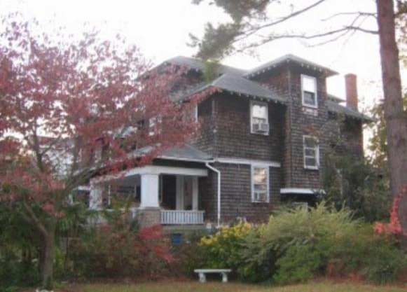 Private suite, beautiful old house, quiet location