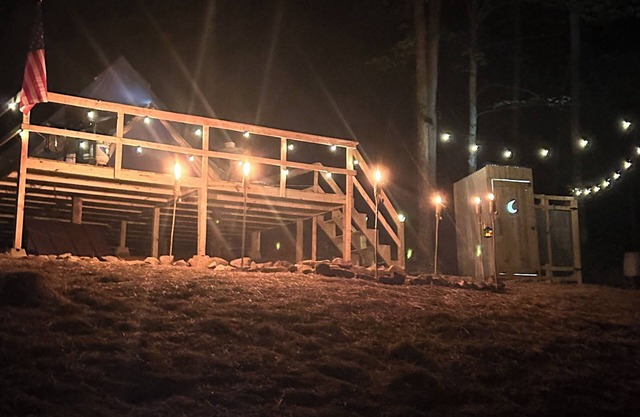 Private Yurt nestled in the heart of the country. Relaxation awaits you!
