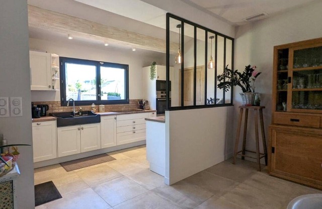 Provencal House with Swimming Pool at the foot of the Alpilles