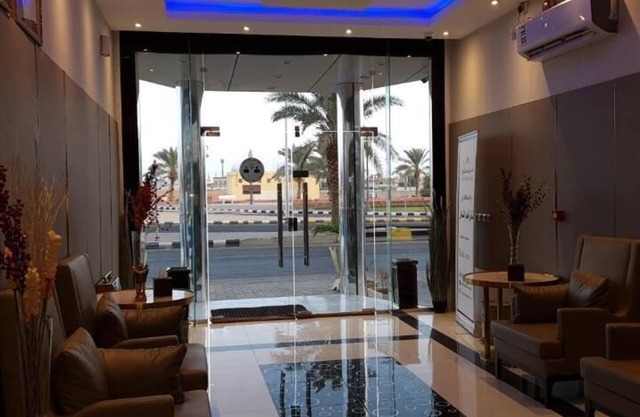 Qasr Alshamal Hotel