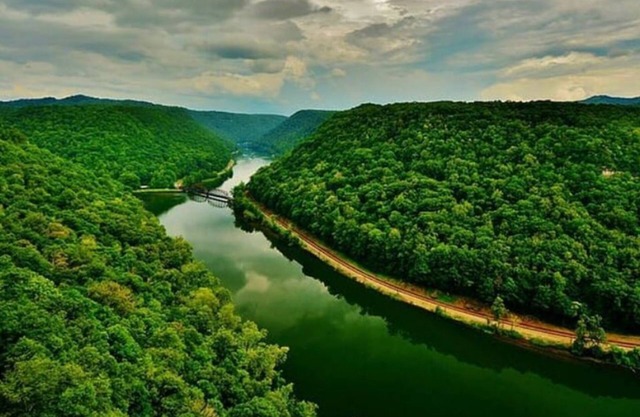 Quality and Dependable! 2 Double Beds