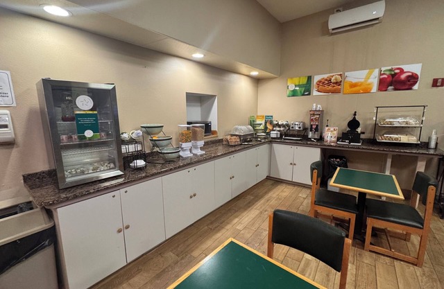Quality Inn Waynesburg - Morrisville