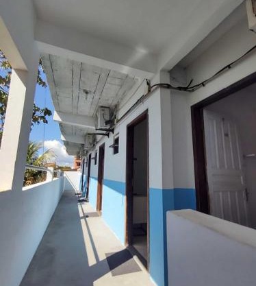 Quarto 1 triplo café da manhã em Pousada, Praia de Cabuçu BA