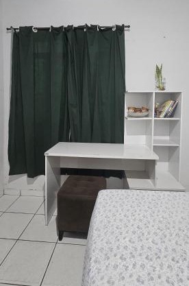 Quarto Casal com Ar no Centro