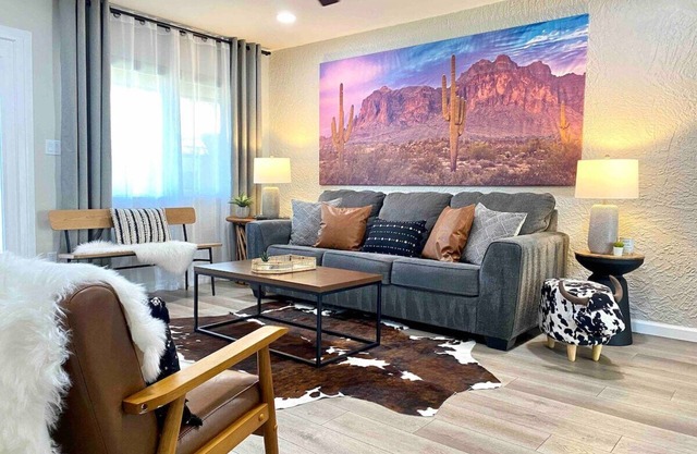 Quiet 1-Story OldTown Condo w/CozyPatio & Parking!
