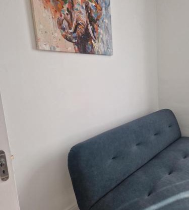 Quiet 1Br Retreat- Fast Internet- Walk-In Shower