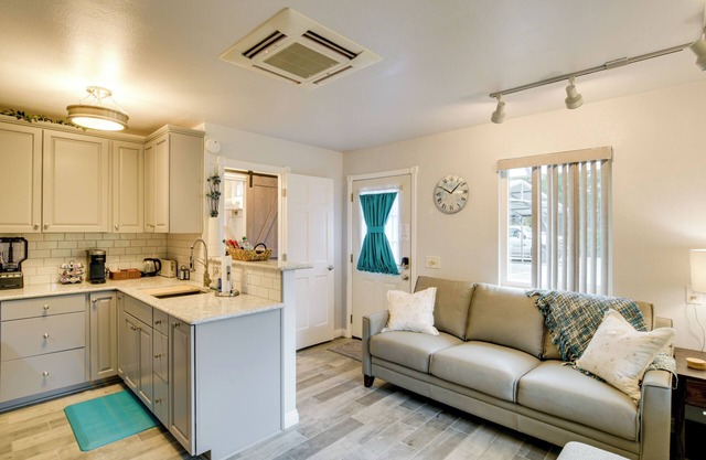 Quiet Country Stay: Modern Guest Suite Near Chico