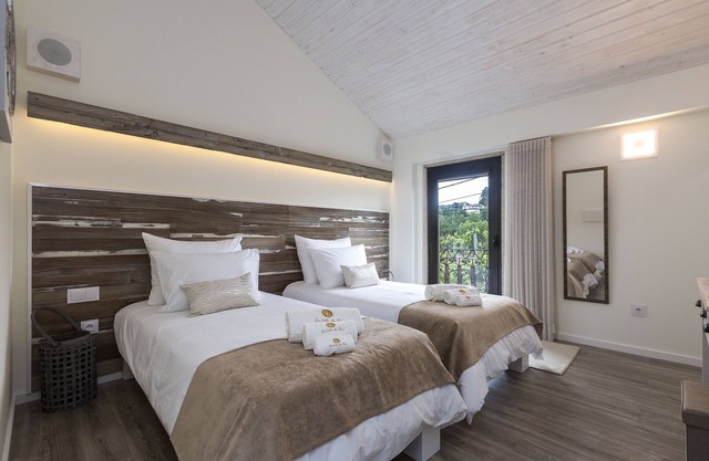 QUINTA DO RIO - Room (B) - Country Hotel - Restaurant - Breakfast Included