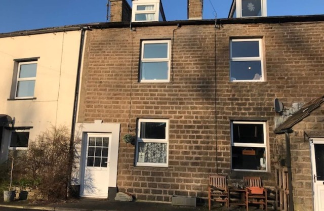 Quirky Cottage in The Heart Of The Yorkshire Dales. Great reviews. Book early