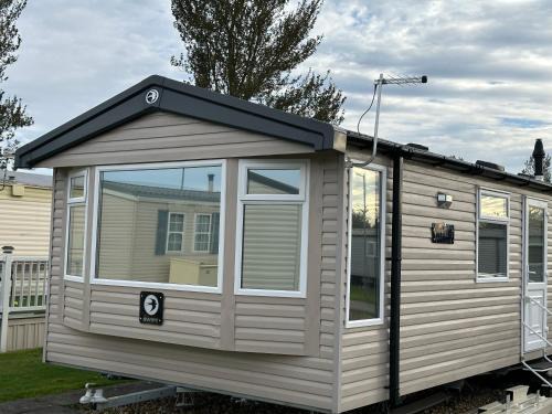 R&R retreats southview