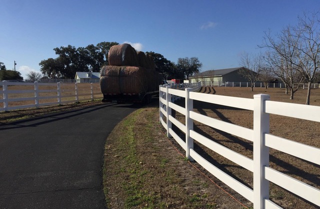 R/V spots on working horse farm $85 per night/$850 dollars per mo