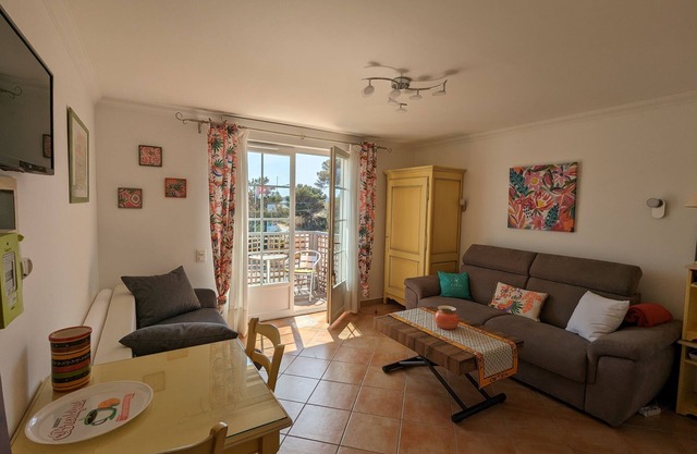 Ravissant Studio Très Bien Équipé à 100 m de la Plage !