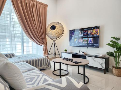 Rawang Home near Aeon 15 Pax WIFI Game Smart TV