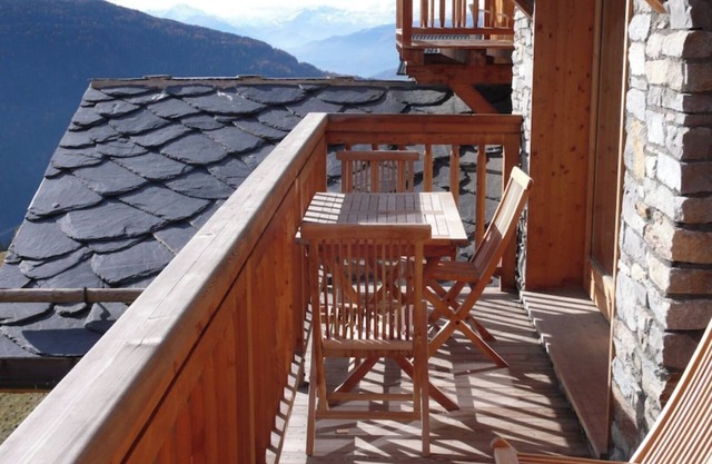 Recent typical chalet, south-facing terrace, breathtaking VIEW of the Tarentaise Valley
