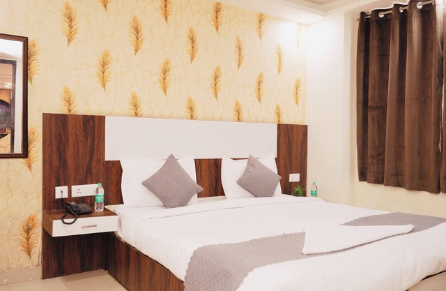 RECONNECT SUITES