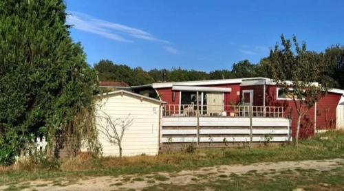 "Red Cedar" Ruime chalet met zonnige veranda