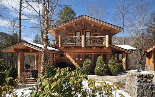 Red Stag Lodge at Eagles Nest