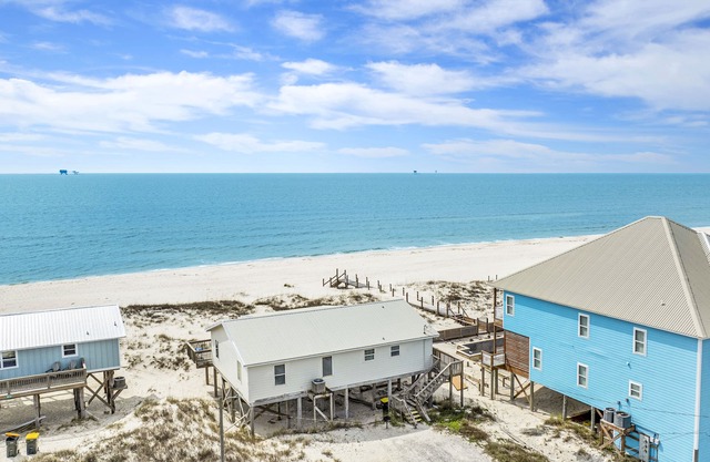 Reduced Rate! Bellingrath *Beachfront, Pet-Friendly Cottage*