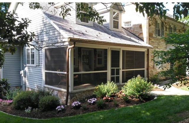 Relax and enjoy this unique and quiet space