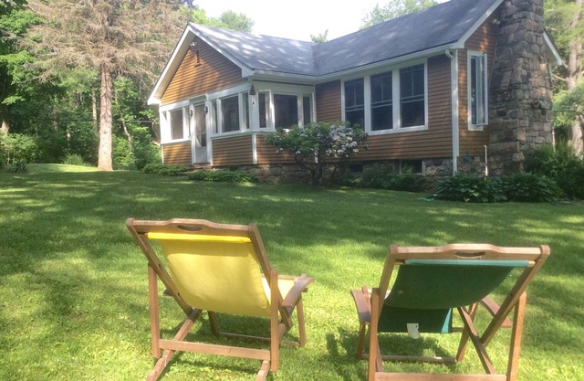 Relax, Read, Entertain, Or Walk To West Lake From Our Berkshire Home.