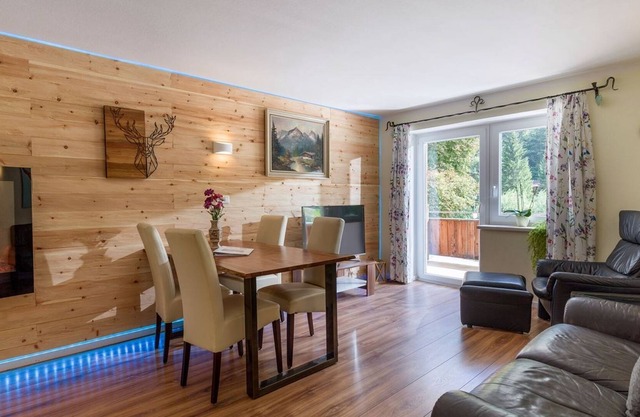 Relaxation in Tyrol: Comfortable apartment 5 in Austria - family paradise MoNi