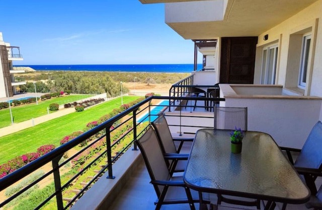 Relaxing Beachfront Apartment