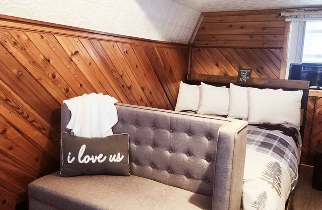 Relaxing Getaway close to Mt. Rushmore, Keystone and FREE CUSTER PARK PASS!