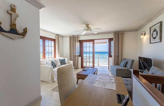 Relaxing White Sands G6