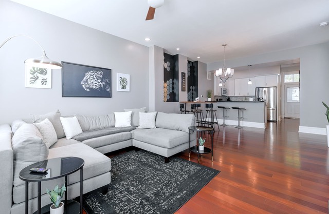 Remodeled 3br 4ba Home with Secret Speakeasy Basement