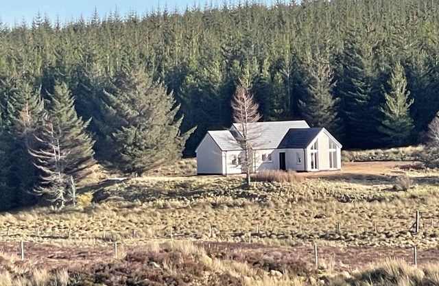 Remote Wilderness - sleeps 4 to 6