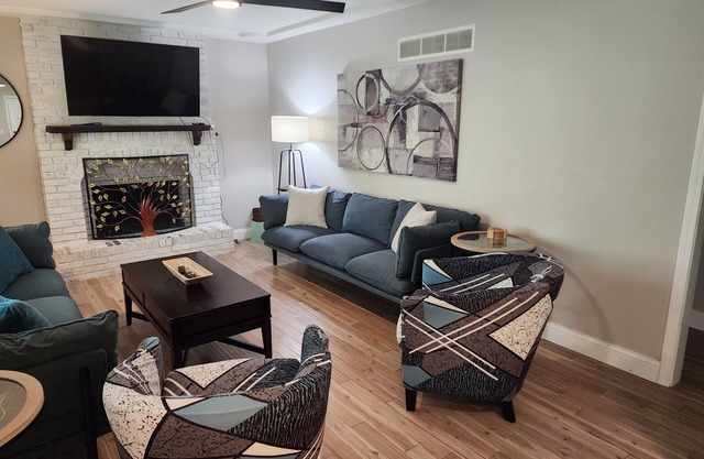Renovated 3BR/2bath Ranch Near Hospital-Ideal for Families & Medical Stays