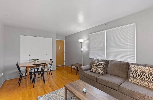 Renovated, Private Apt 15 mins from Cincy! pet friendly, long-term&short-term