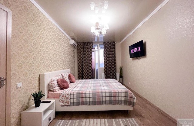 RentHouse Apartments Little Paris