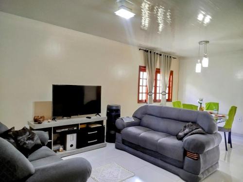 Residência Executiva com Piscina Privativa próximo a Conferência das Nações Unidas