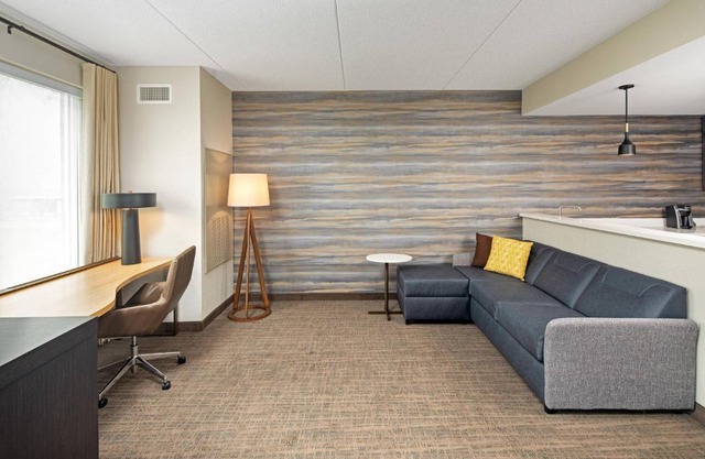 Residence Inn by Marriott Toronto Mississauga West