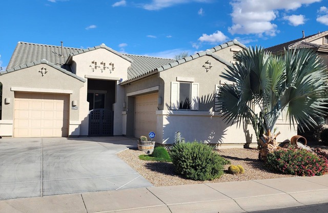 Resort Style Home in Maricopa-Minutes from Golf, Copper Sky Complex and Harrah's