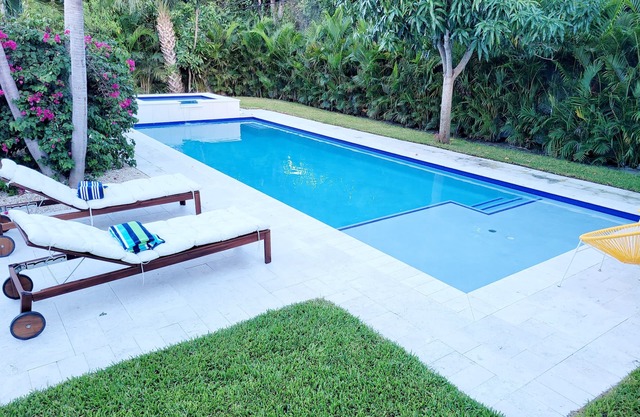 Resort Style Pool Home, 1 mi. to Palm Beach Island