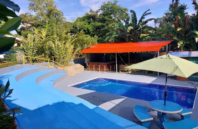Restaurante y cabinas Sudy