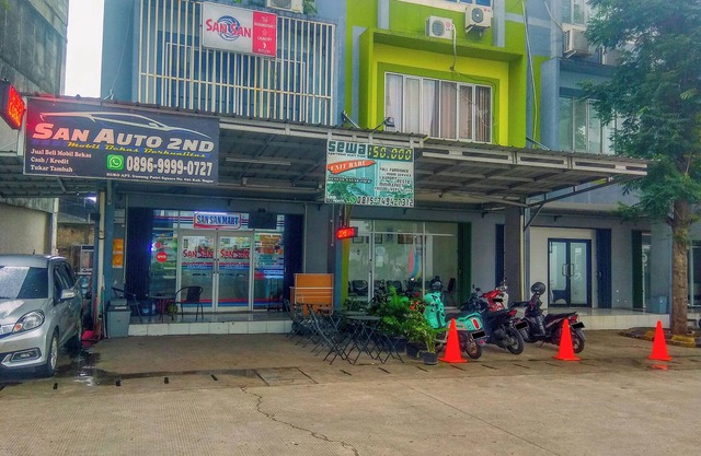 Restful and Homey Studio Gunung Putri Square Apartment