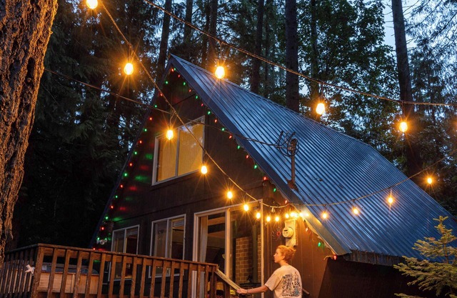 Retro A-Frame Hot Tub Firepit Stevens Pass