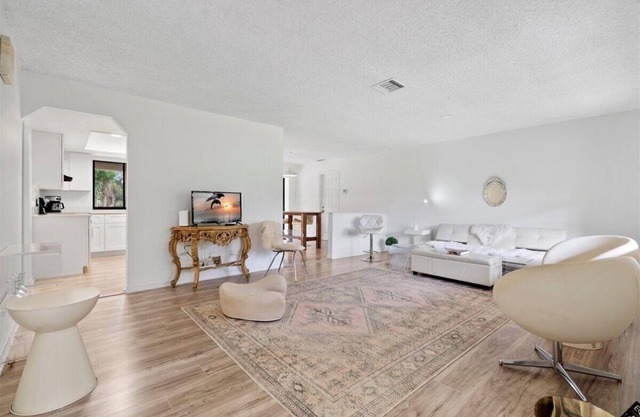 Riders' Haven: Equestrian Escape