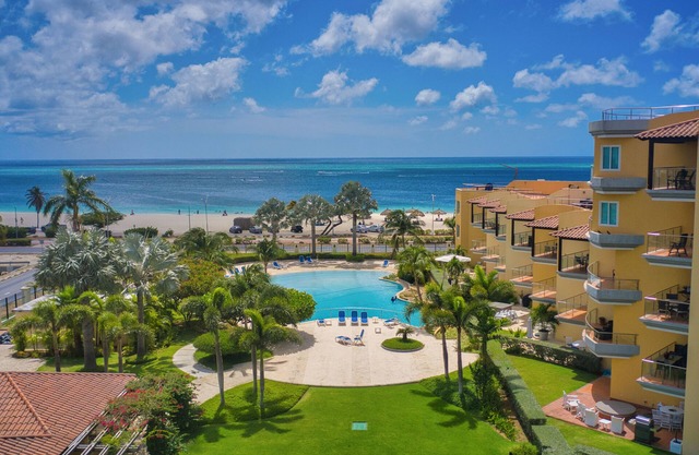 Right on Eagle Beach - Oceania Residences 2 bedroom/2 bath ground level 🌴☀️👙