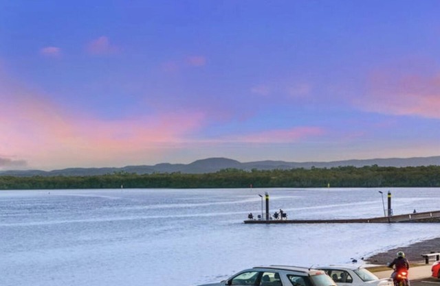 River Front, Fisher Retreat With Boat Ramp Access