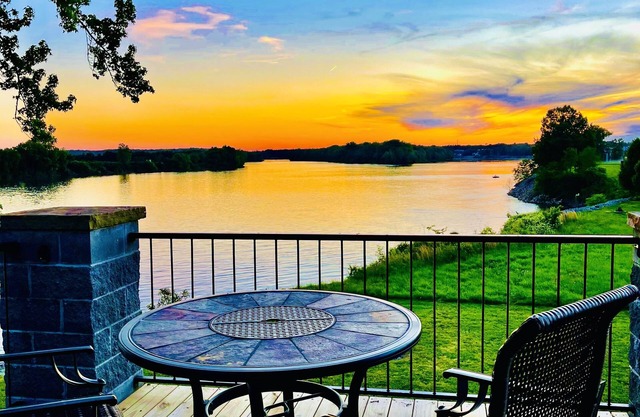 River View & Retreat
