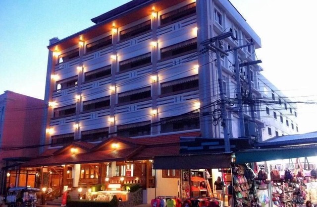 Riverfront Hotel Mukdahan