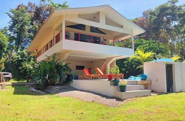 Riverfront property with private pool, close to pristine beaches. Bird watching