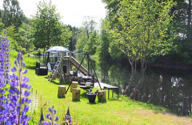 Riverside Bliss - Apartment with Garden, WiFi and Nature Access
